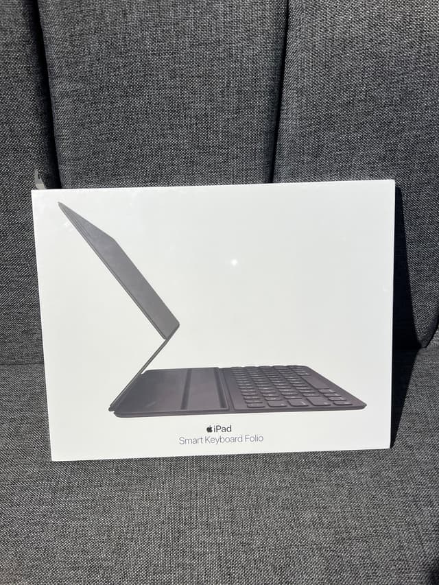 Brand new iPad Smart Keyboard Folio 12.9inch